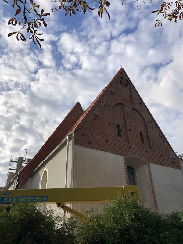 Czyszczenie elewacji klinkierowej - efekt hydropiaskowania